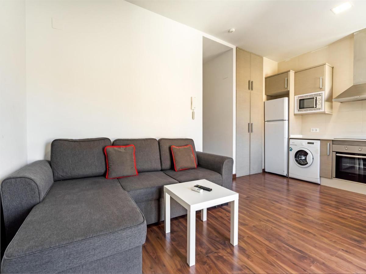 Oyo Style Apartments Puerto Valencia Bagian luar foto